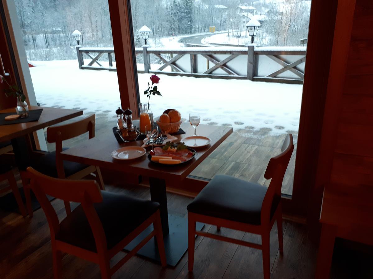 Wurznwirt Hotel ชไนซ์ลรอยธ์ ภายนอก รูปภาพ